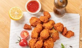 新闻爆料炸鸡块有生虫,食品安全问题再引关注